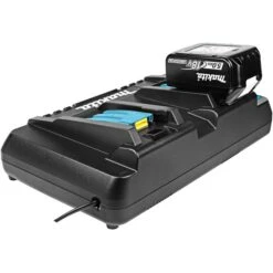 Makita Werkzeug-Akku-Ladegerät DC18RD, 196933, Für 2x 14,4 - 18,0V Schiebeakkus -Bottcher AG fb419f2d446cc61e703dd681f33f1bd5a3f9124e werkzeugakku ladegeraet makita dc18rd 196933